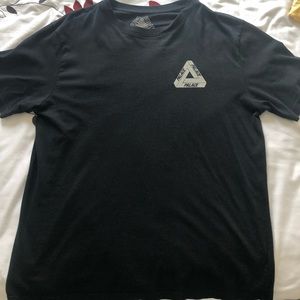 Palace tee, Size XL